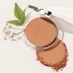PÜR MINERALS Glow Illuminating Bronzer Skin Perfecting Powder - Image 4